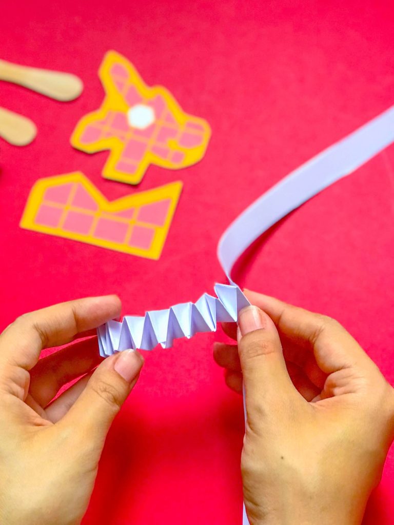 Positive Lee Peilin - Playground Dragon DIY Craft